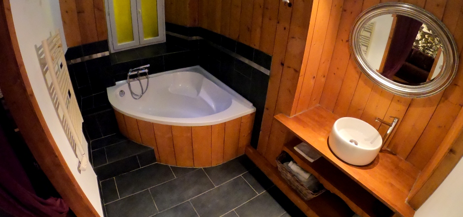 Salle de bain Les 2 Calèches - Ancizan