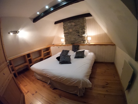chambre famille les 2 caleches ancizan hautes pyrénées saint lary vacances montagne les arches luxe chalet grand capacité